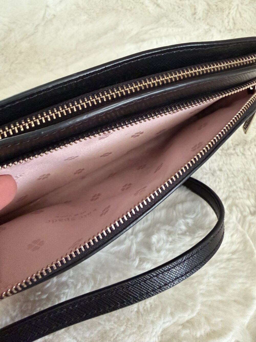 Kate Spade Spencer East West Phone Black Leather Crossbody Bag - Picture 14 of 15